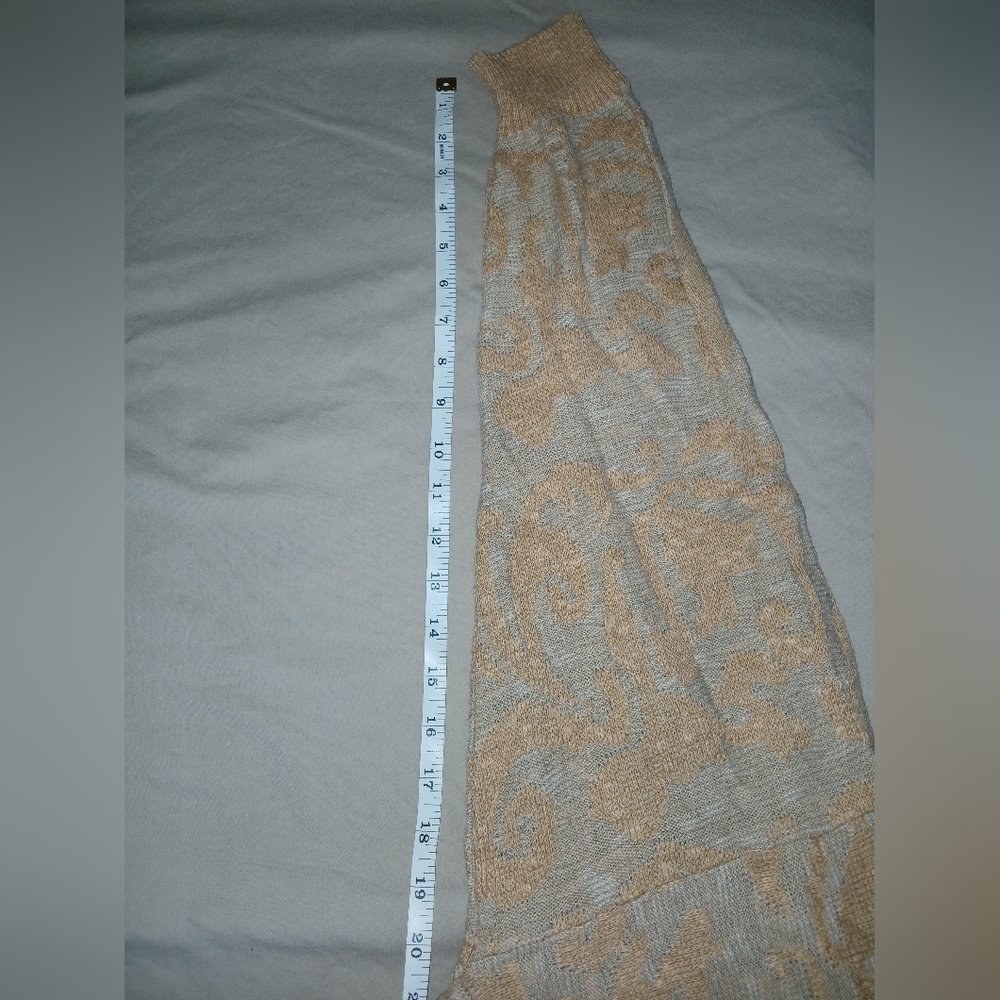 Fred Perry Gold Crewneck Sweater - Picture 5 of 6